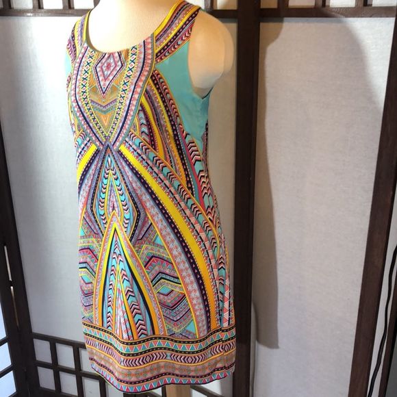 Juniors' Small Pink Owl /Yellow/Seafoam Sleeveless Shift Dress Keyhole Back - Picture 9 of 11